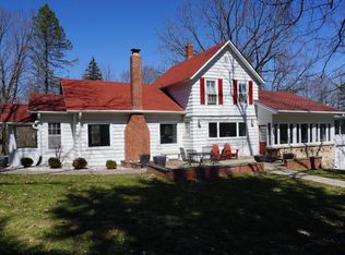 W278S8530 Hartwig Ct, Mukwonago, WI 53149