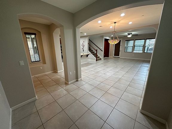 3rd image of 725 N Claret Ln