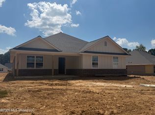8823 Jackson Ln, Olive Branch, MS 38654