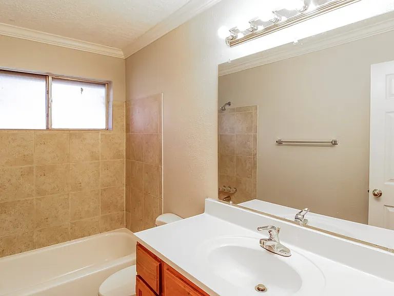 7342 Sonnet Glen Ln — Photo 13