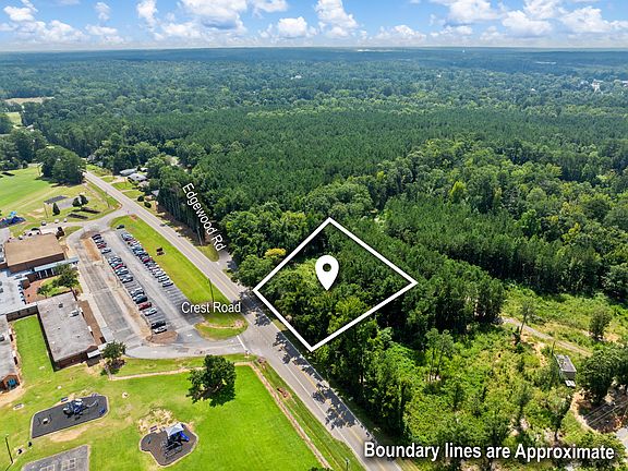 5th image of 40 Crest Rd