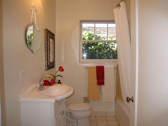 2nd image of 2451 Tasso St