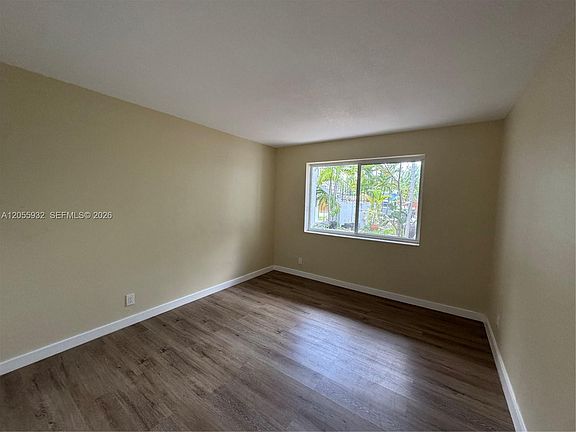 2nd image of 707 S 19th Ave APT 3