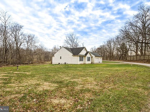 4th image of 3 E Pennsy Rd