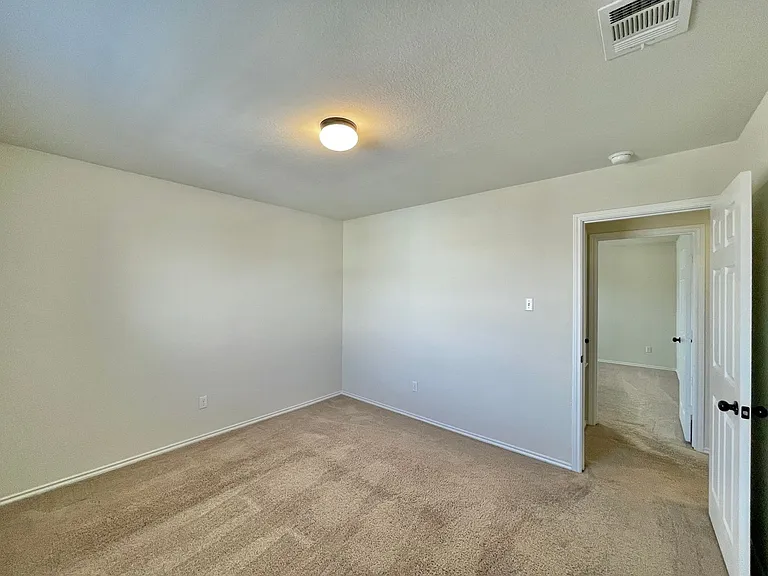 304 W Orion Dr — Photo 34