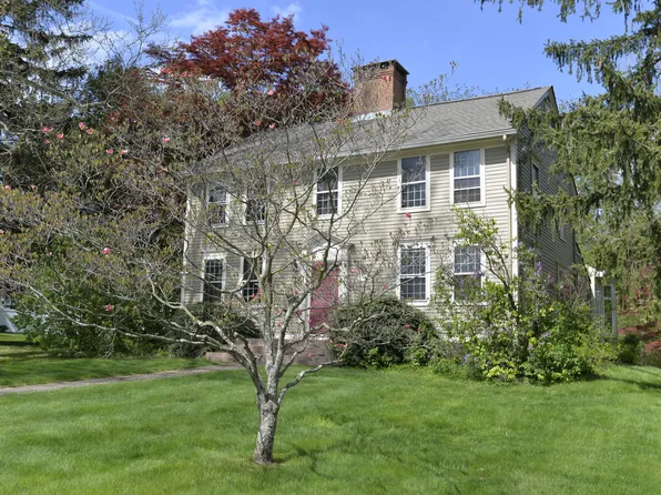20 West Street, Cromwell, CT 06416
