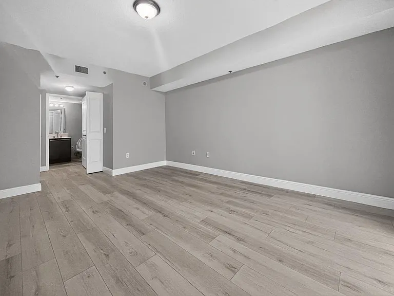 2681 N Flamingo Rd #902S — Photo 26