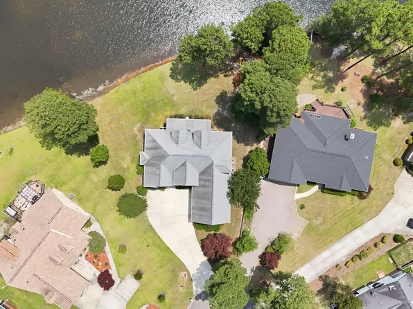 119 Meadow Spring Ln, Sanford, NC 27332