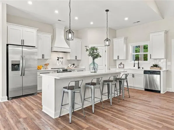 15661 Scotts Factory Rd, Smithfield, VA 23430