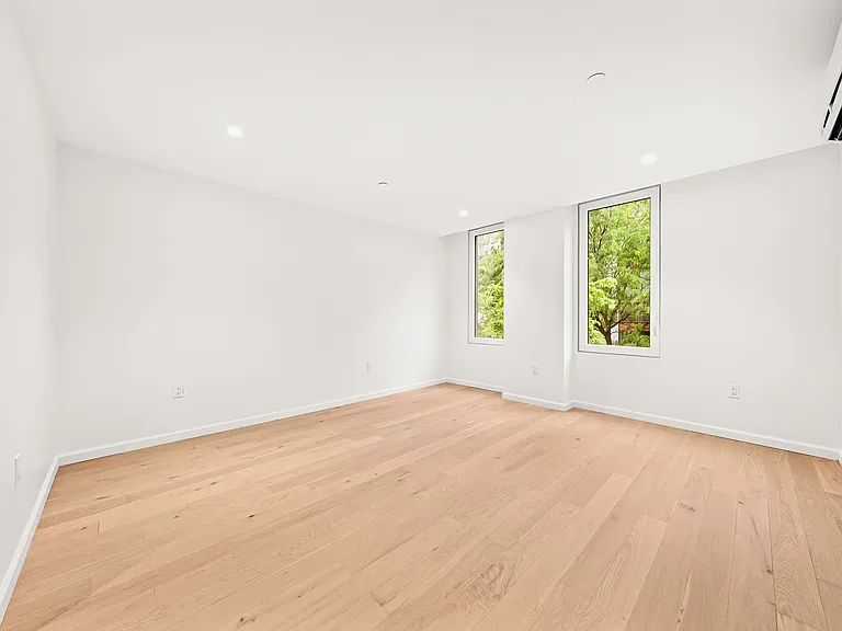41-01 24th St #Townhouse 1 — Photo 16