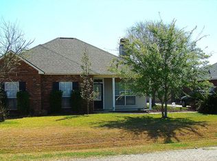 17096 Hunters Trce W, Prairieville, LA 70769