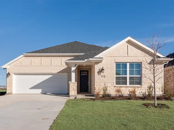 849 Blue Fescue Rd, Fort Worth, TX 76247