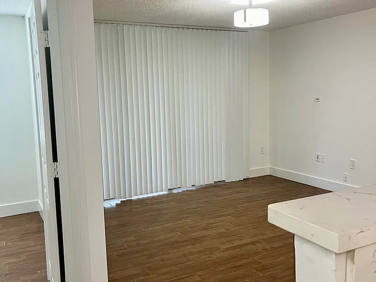 631 SW 111th Ln #102 — Photo 5