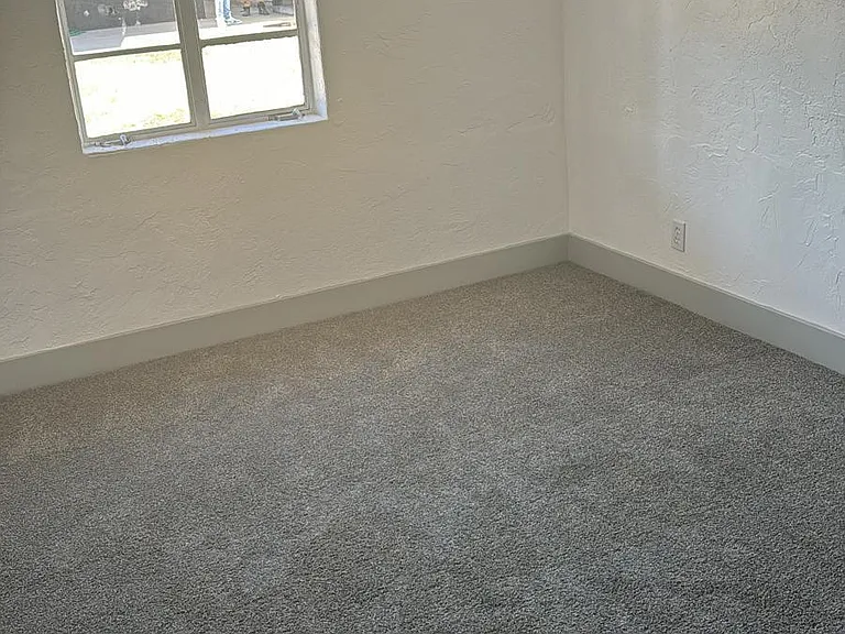 1402 W Whitton Ave #2 — Photo 6