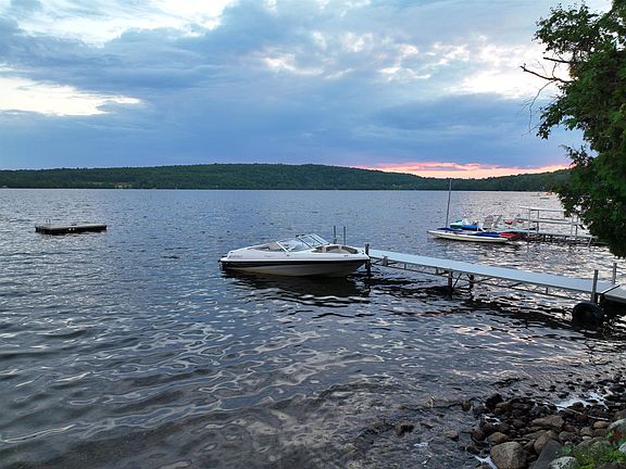 3rd image of 1593 E Echo Lake Road