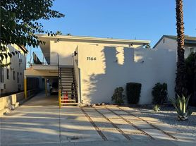 1164 Raymond Ave