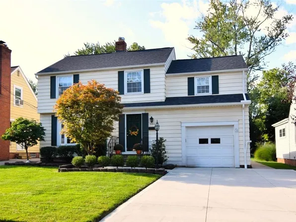 5284 Edenhurst Rd, Lyndhurst, OH 44124