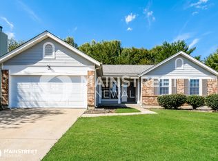 1225 Overlook Dr, Saint Charles, MO