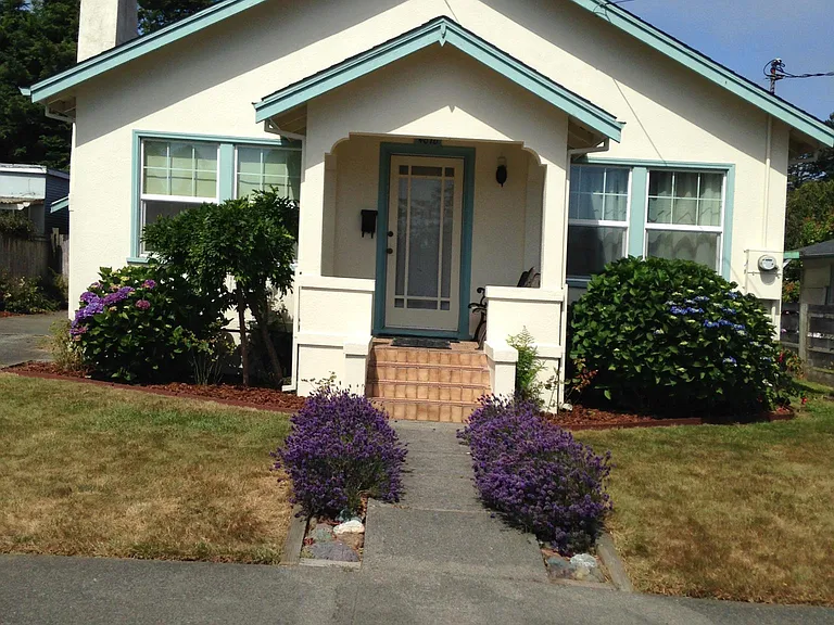 4070 D St — Photo 1