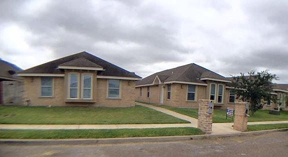 4th image of 1906 Horsetail Fls APT D