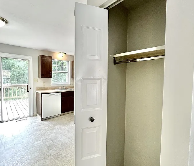 444 Tanglewood Ln — Photo 45