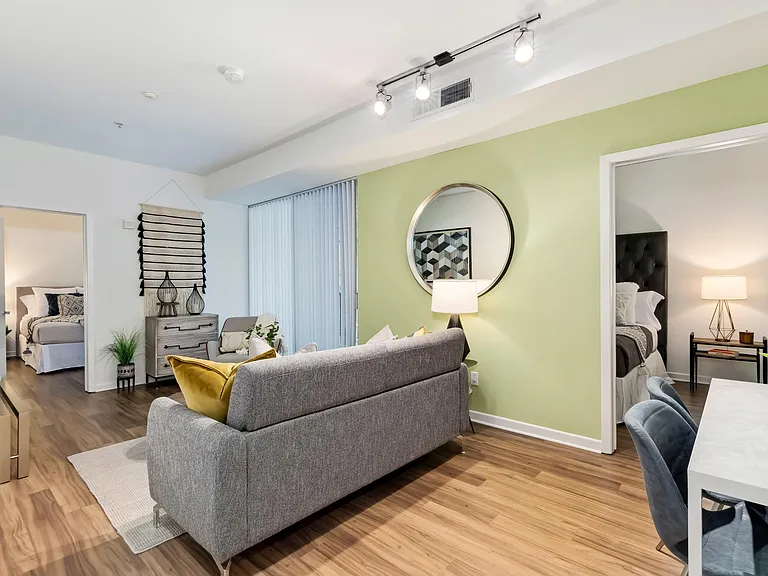 Living at Santa Monica — Photo 47