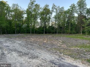 2727 Hill Rd, Green Lane, PA 18054