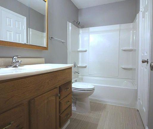 4th image of 14406 Golden Oak Ct #68C