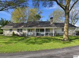 6101 Frontier Rd, Lincoln, NE 68516
