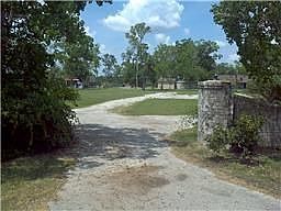 2nd image of 5001 Bayou Bend Dr