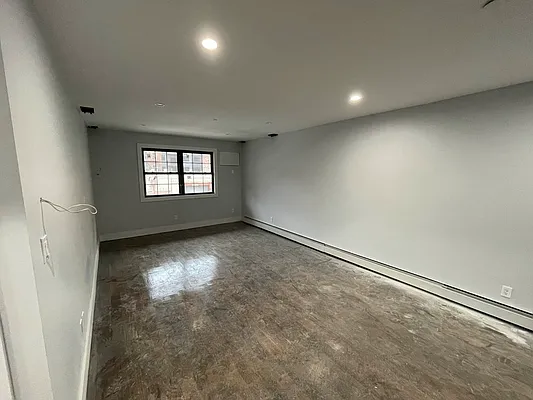 Rented by Budget Real Estate NYC Inc | media 23