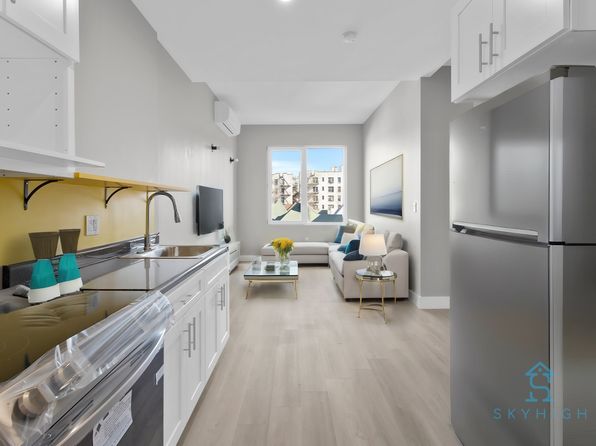 641 E 28th St APT 6C