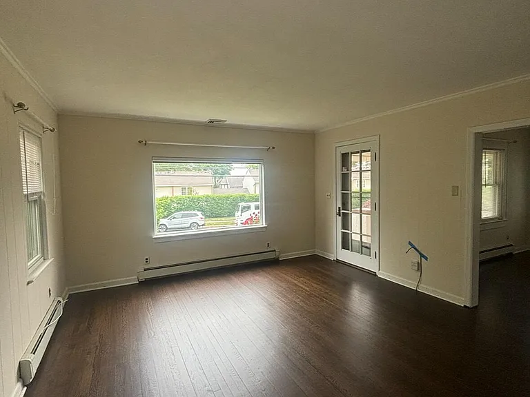 1023 Old Mill Rd — Photo 2