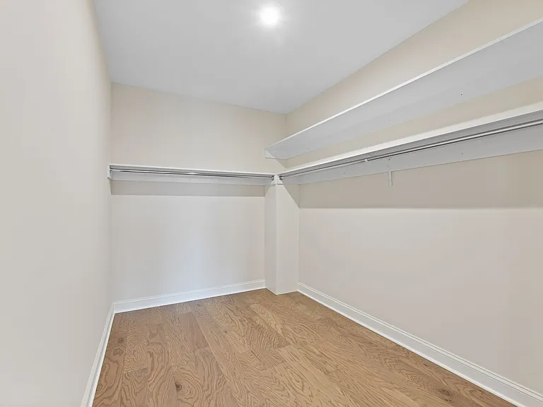 5233 Highpointe Lakes Dr #401 — Photo 50