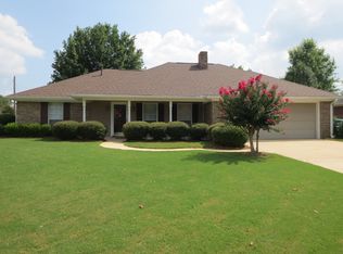 2605 Sourwood Dr, Tupelo, MS 38801