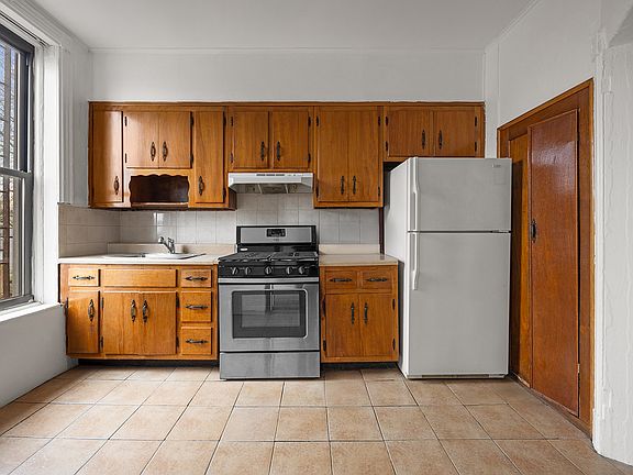 5th image of 505 11th St Floor 3