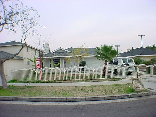 1st image of 304 N Dalton Ave