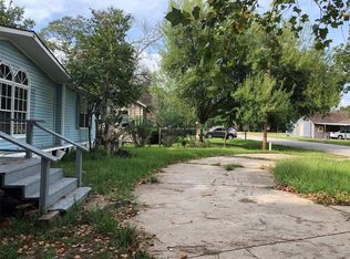 2712 Live Oak Ave, Bay City, TX 77414