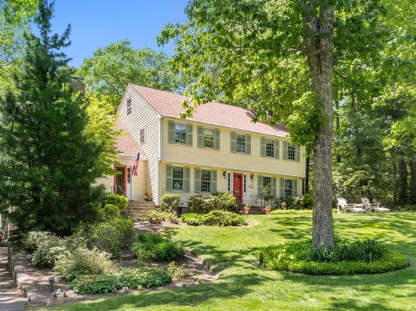 170 Richardson Dr, Needham, MA 02492