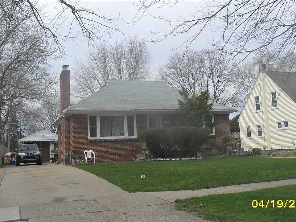 1st image of 258 Dickinson Ave