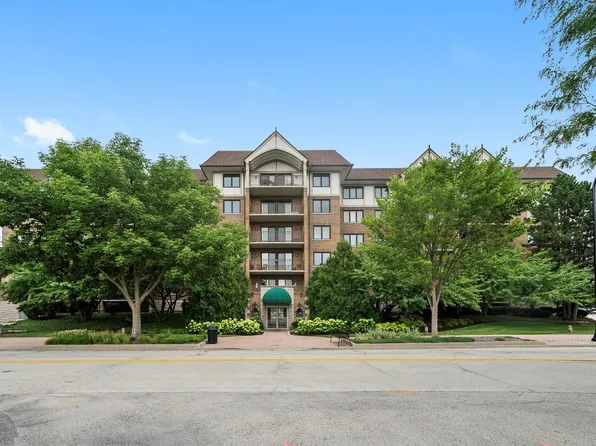 15 S Pine St APT 204A, Mount Prospect, IL 60056