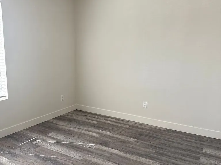 4553 Texas St — Photo 39