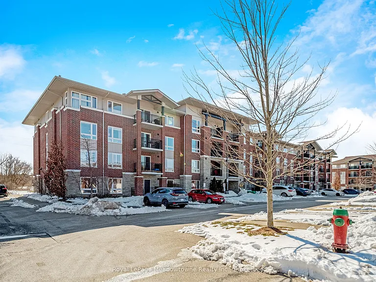 43 Goodwin Dr #307 — Photo 1