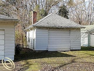3rd image of 645 E Huron St