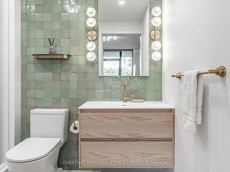 64 Niagara St #221 — Photo 23