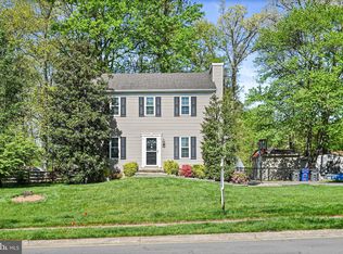 15233 Elk Run Rd, Chantilly, VA 20151