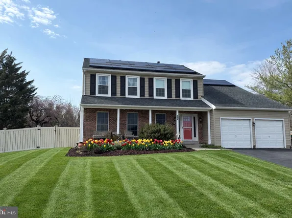 118 Lesha Dr, Morrisville, PA 19067