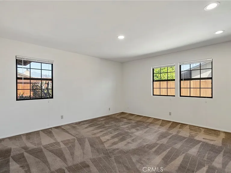 8331 Grand Ave — Photo 19
