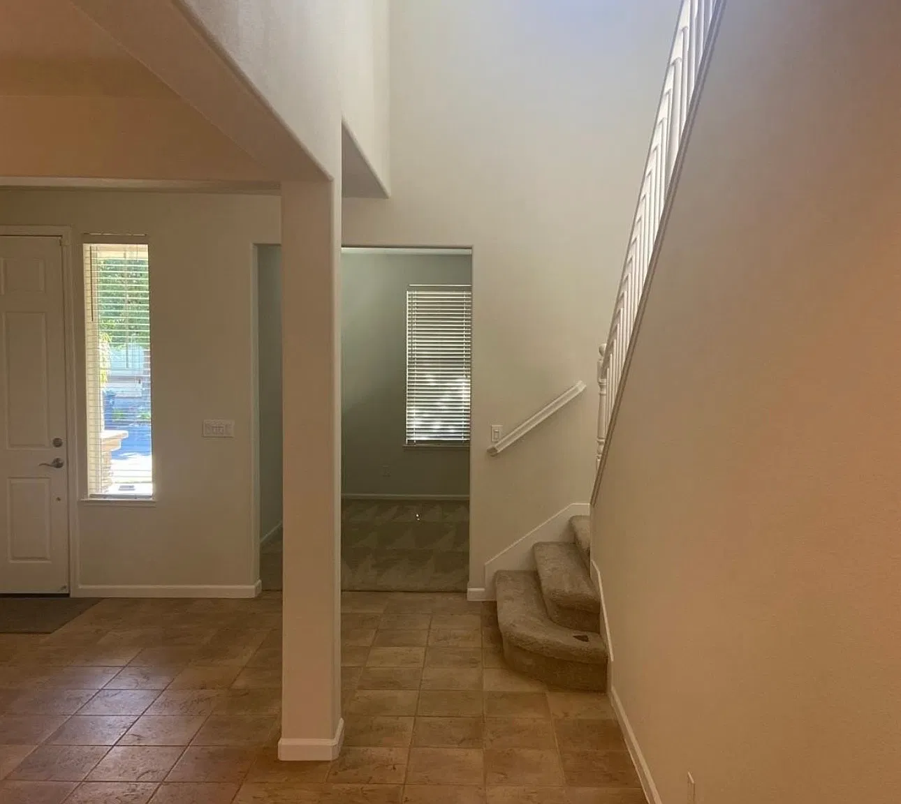 4 bed, 2344 sqft, $3,000 — Photo 3