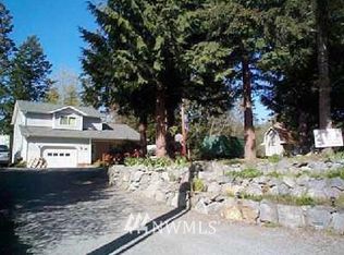 618 W Fir Ln, Camano Island, WA 98282